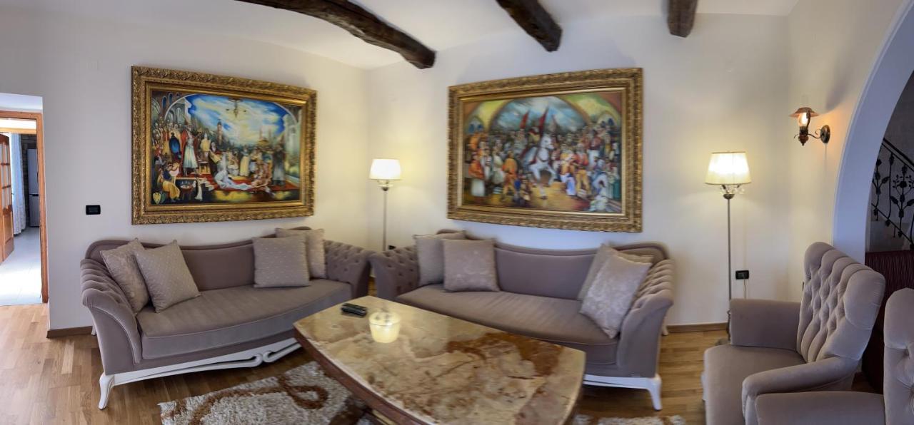 Villa Celaj “The Castle” Krujë Екстериор снимка
