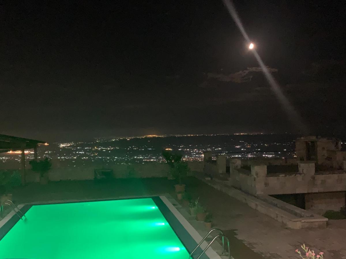 Villa Celaj “The Castle” Krujë Екстериор снимка