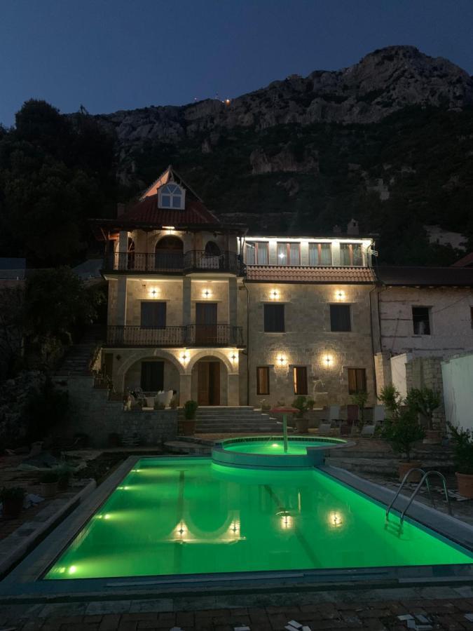 Villa Celaj “The Castle” Krujë Екстериор снимка