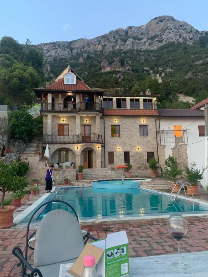 Villa Celaj “The Castle” Krujë Екстериор снимка